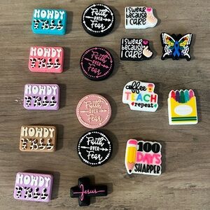 Lot of 16 new silicone beads